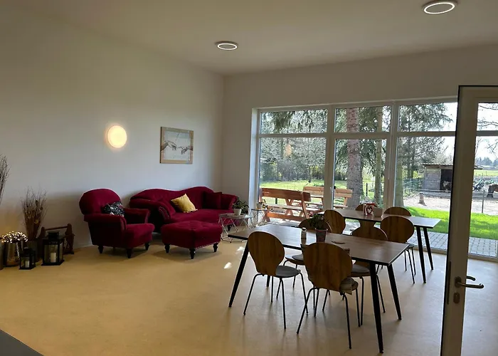 Dorfstrasse 32A - Sechs Ruhige Zimmer